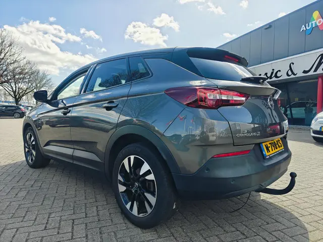 Opel Grandland X 1.2 Turbo Innovation 2020 Benzine 3