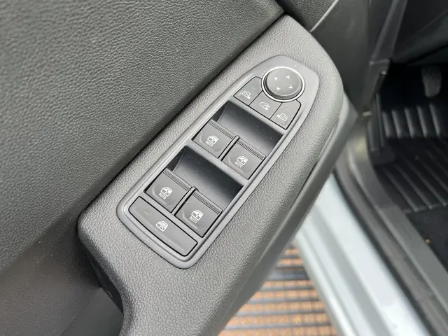 Mitsubishi Colt 1.0T MT Intense 2025 Benzine 16