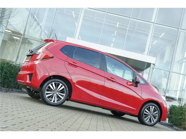 Honda Jazz 1.3i V-TEC ELEGANCE 2016 Benzine 27