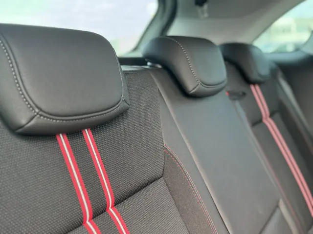 Opel Crossland 1.2 Turbo GS Line AUT 2023 Benzine 17