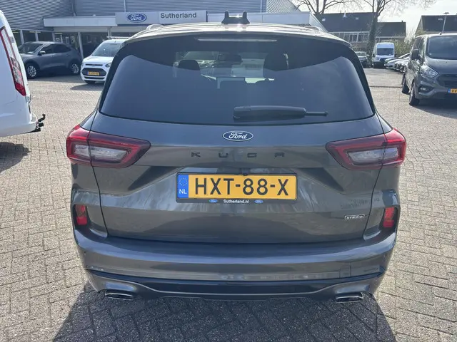 Ford Kuga 2.5 PHEV ST-Line X 2025 Hybride Benzine 6