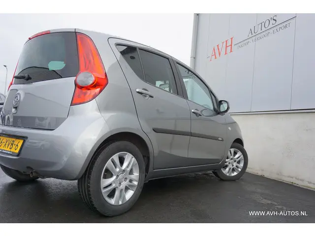 Opel Agila 1.2 Edition Automaat 2012 Benzine 11