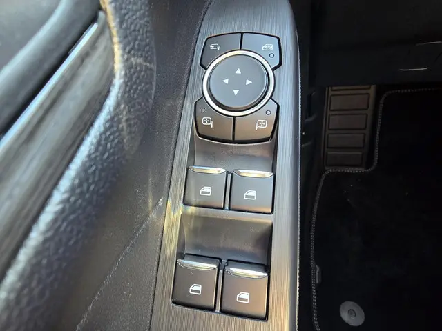 Ford Kuga 2.5 PHEV Active X 2025 Hybride Benzine 12