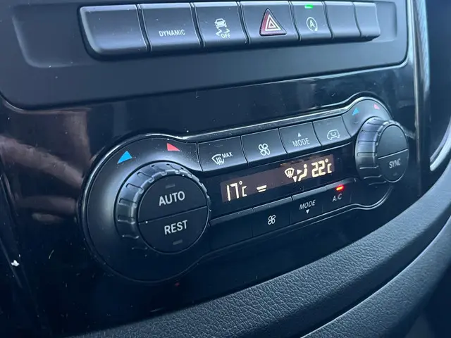 Mercedes-Benz Vito 119 CDI Lang 2021 Diesel 16