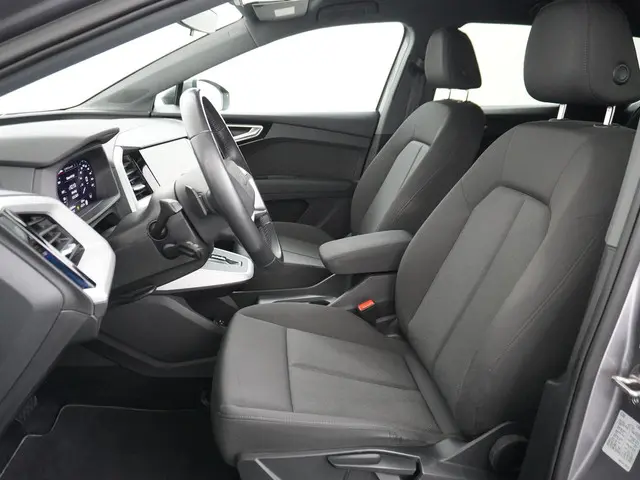 Audi Q4 e-tron 40 Advanced 77 kWh 2021 Elektrisch 17