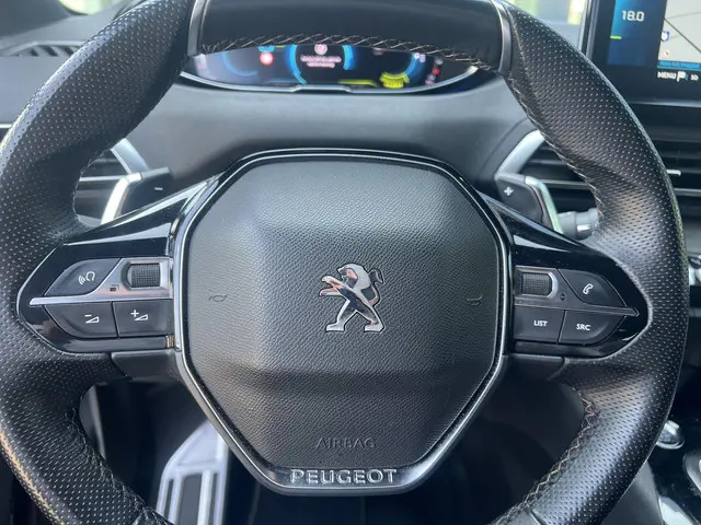 Peugeot 3008 1.6 HYbrid 225 GT 2021 Hybride Benzine 17