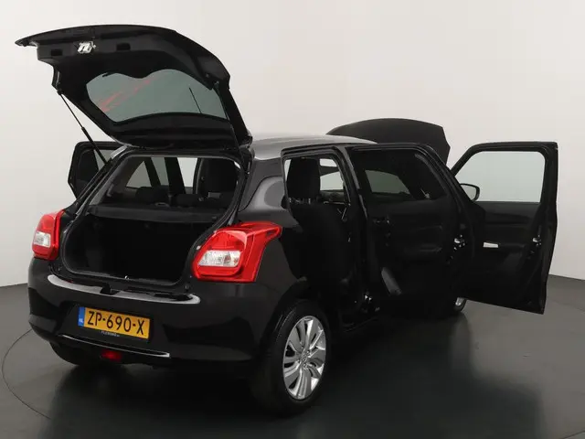 Suzuki Swift 1.2 Select 2019 Benzine 23