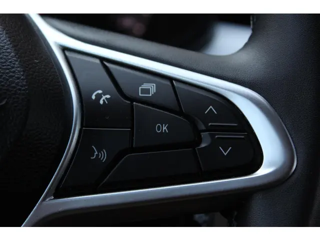 Renault Clio 1.0 TCe 90 Evolution 2023 Benzine 30