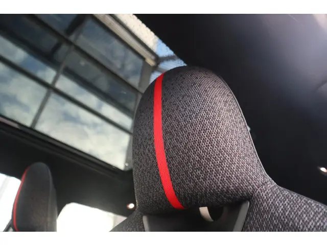 MINI 3-Deurs Cooper E 2024 Elektrisch 8