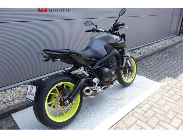 Yamaha MT 09 ABS 2017 Benzine 3