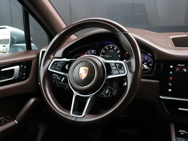 Porsche Cayenne 3.0 E-Hybrid 2022 Hybride Benzine 24