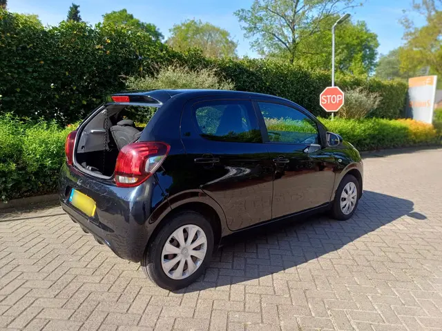 Peugeot 108 1.0 e-VTi Blue Lion 2017 Benzine 4