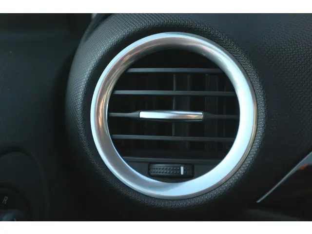 Opel ADAM 1.4 Glam 2013 Benzine 26
