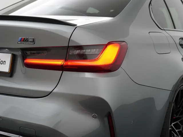 BMW M3 3-serie xDrive Competition 2025 Benzine 29