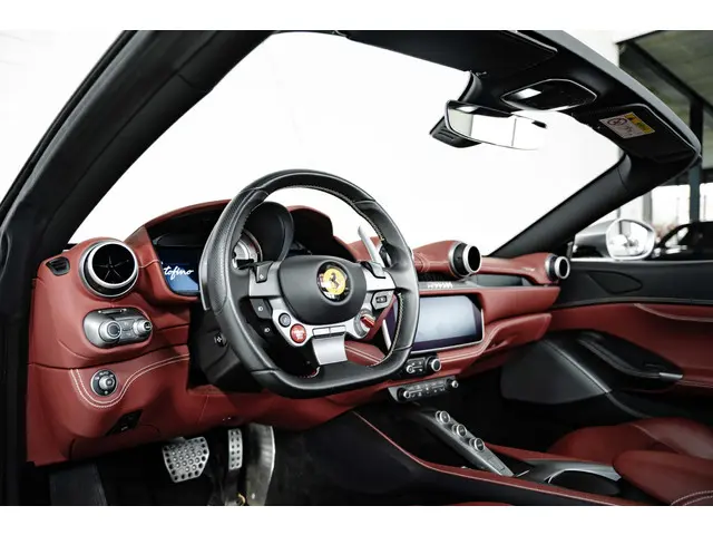 Ferrari Portofino V8 HELE 2018 Benzine 29