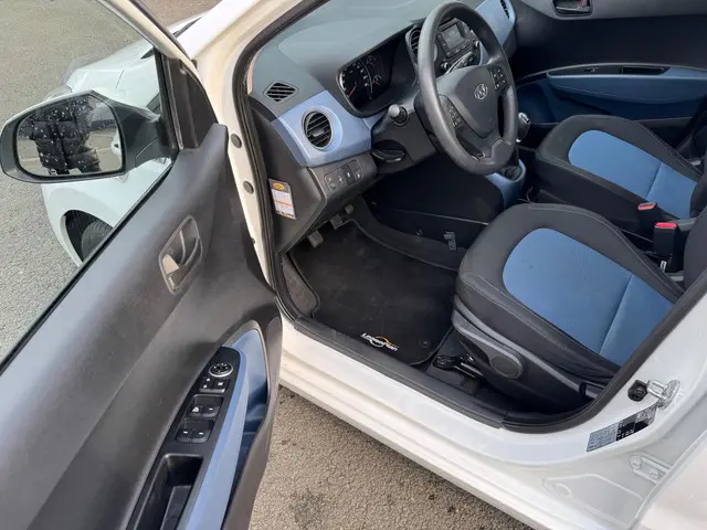Hyundai i10 1.0i i-Motion Comfort 2015 Benzine 7