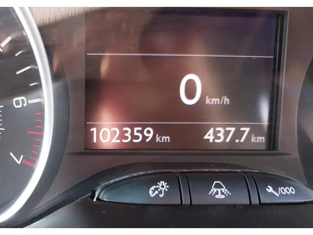 Peugeot 208 1.2 VTi Envy 2013 Benzine 11