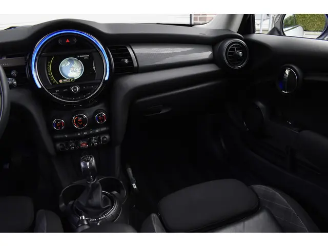 MINI Cooper Mini 1.5 Chili Business 2015 Benzine 10