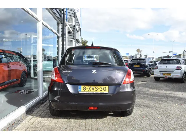 Suzuki Swift 1.2 Dynamic Automaat 2014 Benzine 18