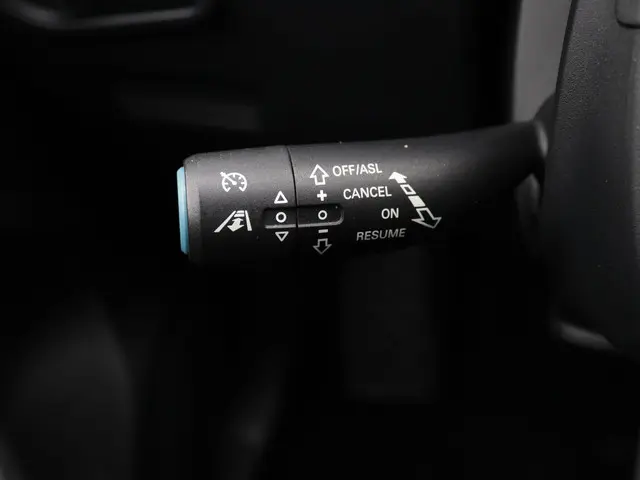 MG ZS EV MG Luxury 45 kWh / Origineel NL 2019 Elektrisch 28