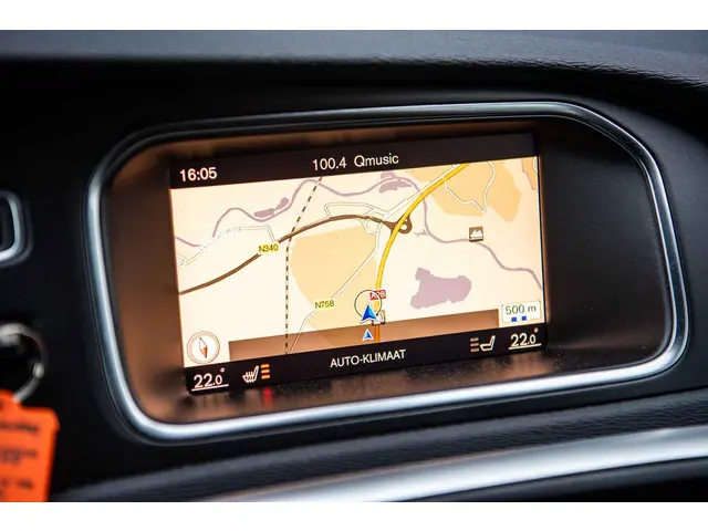 Volvo V40 2.0 T4 Business Sport 2017 Benzine 23