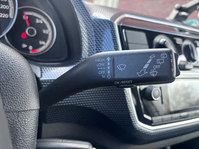 Volkswagen up! 1.0 BMT take up! 2017 Benzine 23