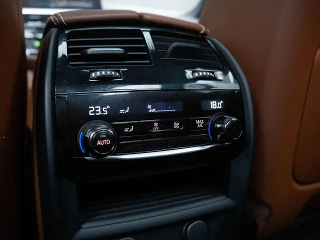 BMW 5 Serie Sedan 540i xDrive 2019 Benzine 44