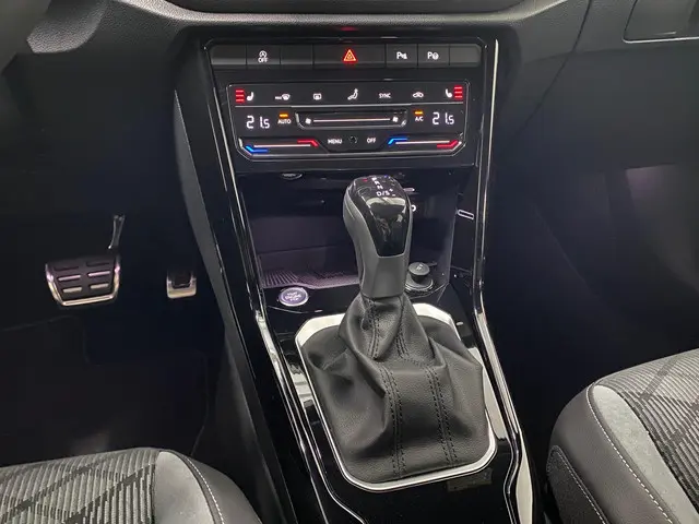 Volkswagen T-Roc 1.5 TSI R-Line Edition 2025 Benzine 29