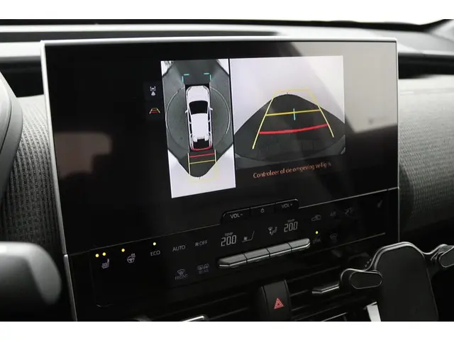 Toyota bZ4X Dynamic 71 kWh 2025 Elektrisch 8