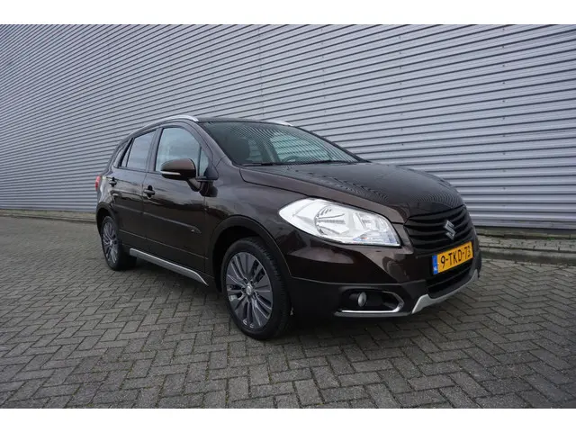 Suzuki S-Cross SX4 1.6 Exclusive AllGrip 2014 Benzine 2