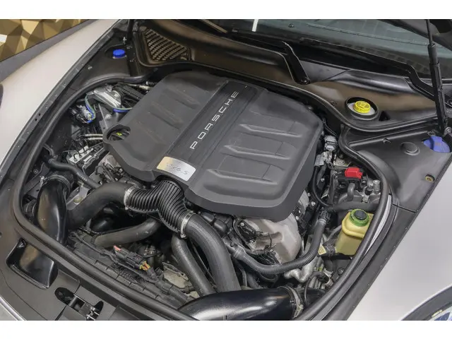 Porsche Panamera 3.0 S 421pk Facelift 2014 Benzine 23