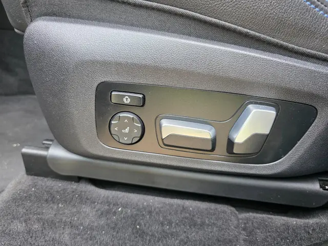 BMW X3 XDrive30d High Executive 2023 Hybride Diesel 18