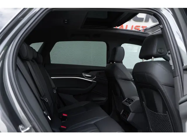 Audi e-tron 55 S-line Quattro 2022 Elektrisch 16