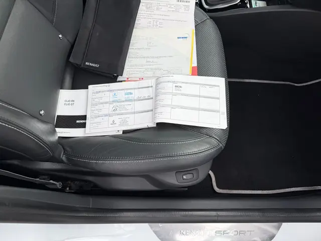 Renault Clio 1.2 GT | Automaat | 2014 Benzine 11