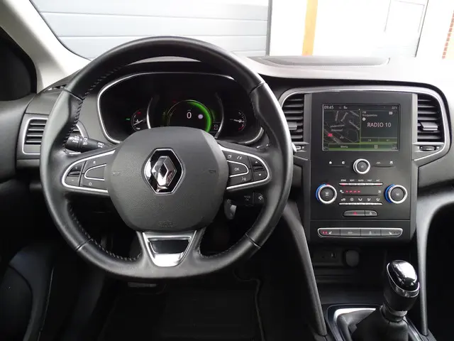 Renault Mégane Estate 1.2 TCe Limited 2017 Benzine 12