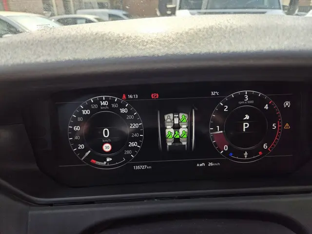 Land Rover Range Rover Velar 3.0 V6 AWD SE 2017 Diesel 15