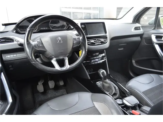 Peugeot 2008 1.2 PureTech Allure 2016 Benzine 12