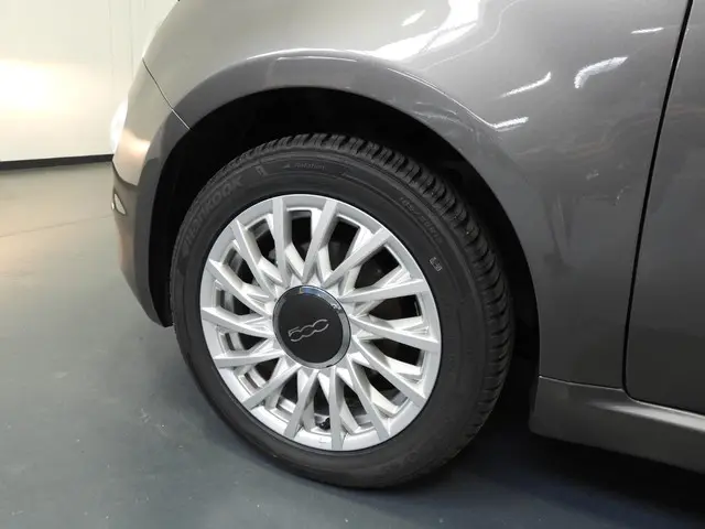 Fiat 500C 1.0 Cabrio Hybrid Dolcevita 2021 Benzine 31