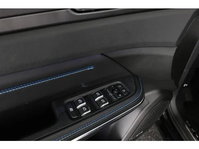 Lynk & Co 01 1.5 2021 Hybride Benzine 25