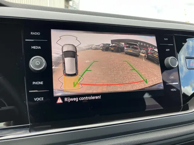 Volkswagen Polo 1.0TSI/95PK DSG R Line 2024 Benzine 12