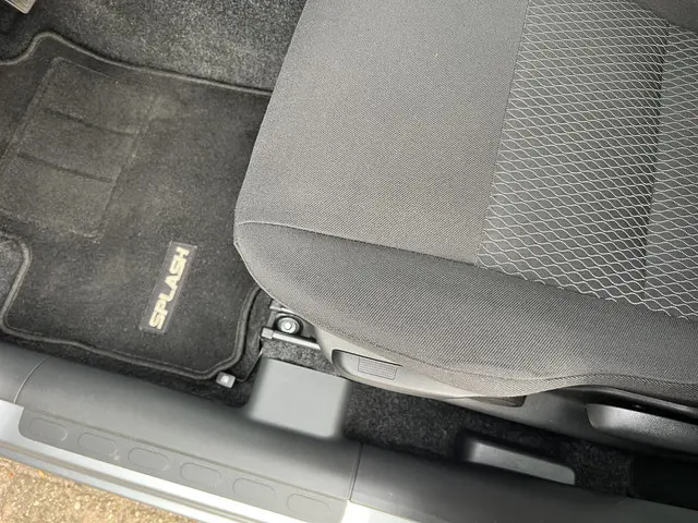 Suzuki Splash 1.2 Exclusive EASSS 2015 Benzine 12