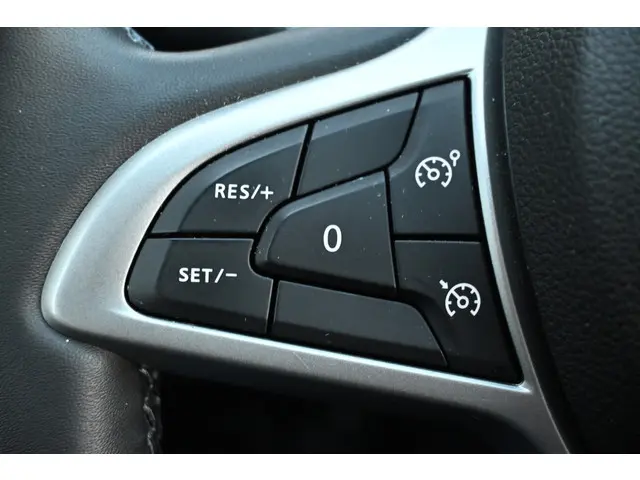 Dacia Duster 1.3 TCe 130 Journey 2024 Benzine 42