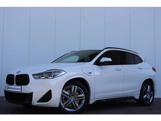 BMW X2 xDrive25e 2022 Hybride Benzine 30