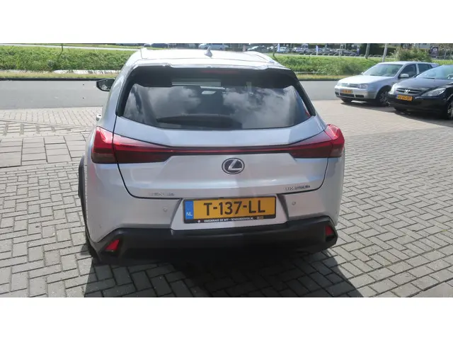 Lexus UX 3