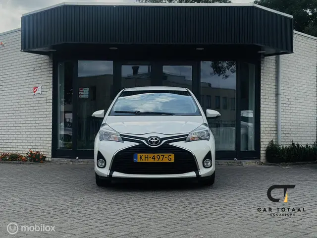 Toyota Yaris 2