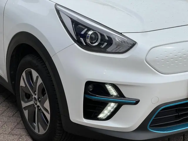 Kia e-Niro DynamicLine 64 kWh 2021 Elektrisch 16