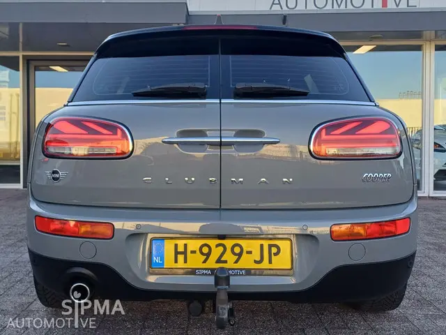 MINI Clubman 1.5 Cooper Business Edition 2020 Benzine 19