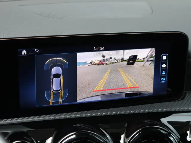 Mercedes-Benz A-Klasse 180 Star Edition 2025 Benzine 20