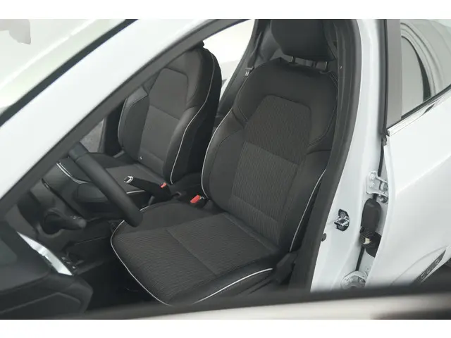 Renault Clio TCe 90 Techno 2023 Benzine 25