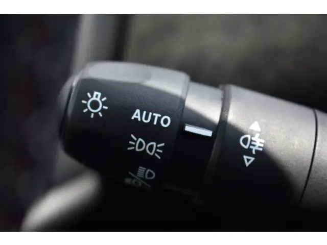 DS DS 3 PureTech 130 EAT8 Performance Line 2024 Benzine 20